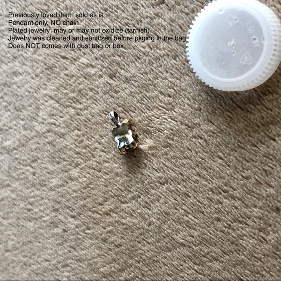 ✨2/$15✨ Pendant: Pendant with Red Stones, 1.5 cm 🛍 Bundle Me! - Picture 6 of 13